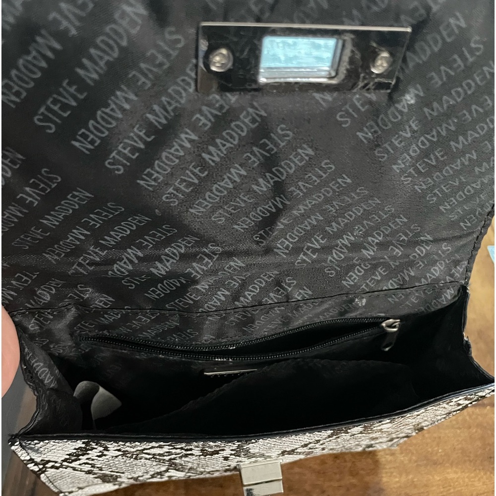 Bags - Picture 3 of 5